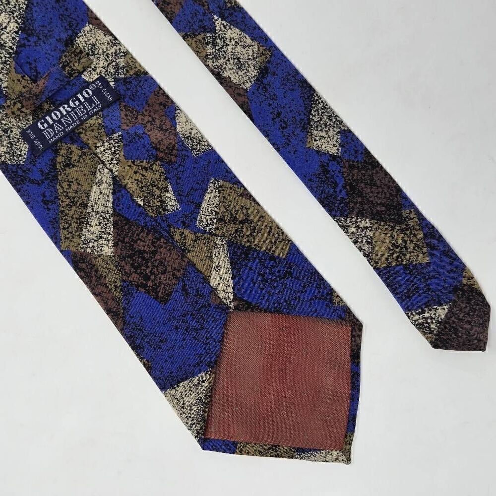 GIORGIO DANIELI MADE IN ITALY SILK TIE BLUE BEIGE 80'S 90'S GEOMETRIC 3.7" X 54" - Picture 2 of 2